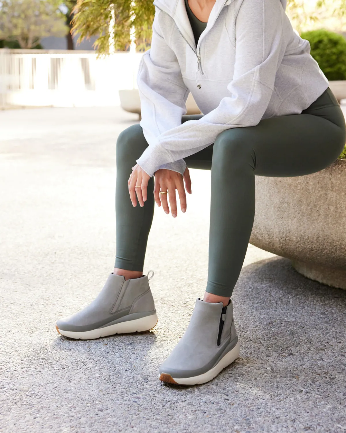 ABEO MXV Shift Zip-Women Standard | Education