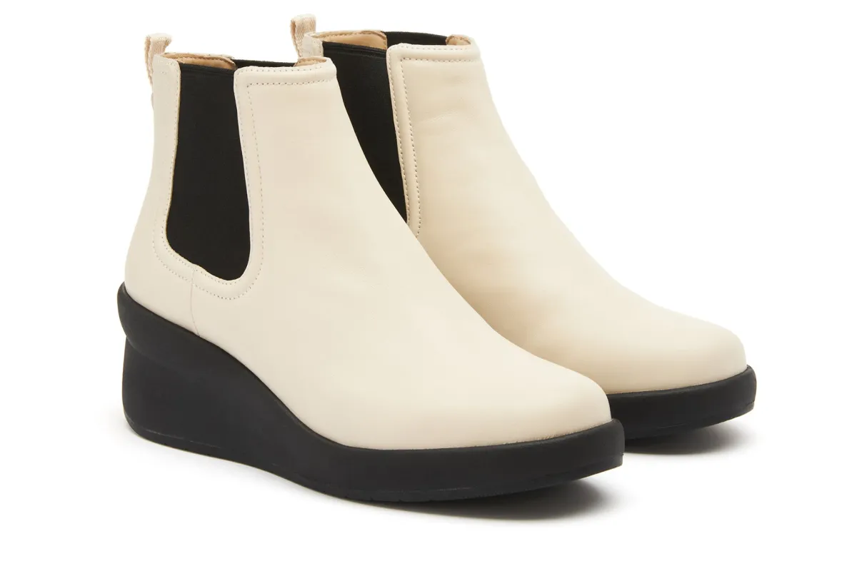 ABEO Passage Chelsea Metatarsal-Women Standard | Education