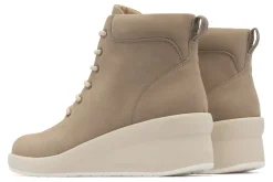 ABEO Passage Lace Up-Women Standard | Education