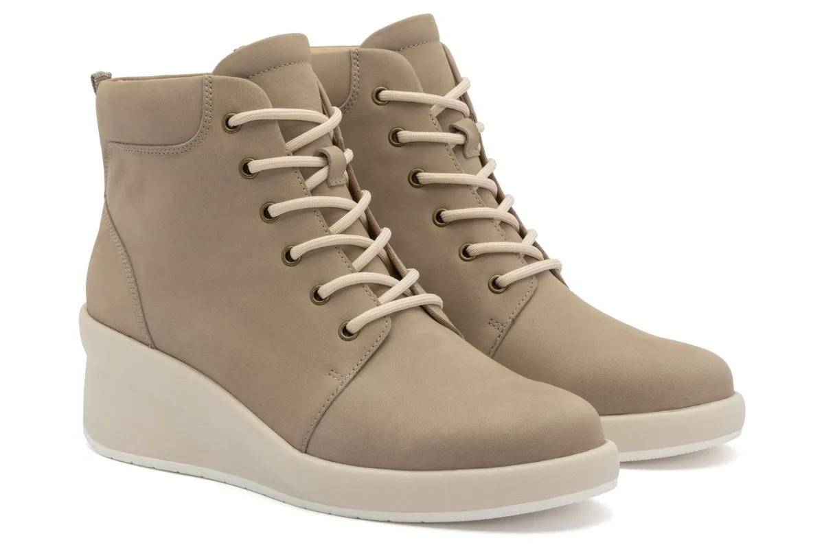 ABEO Passage Lace Up-Women Standard | Education
