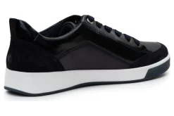 ara Redmond-Women Standard | Active