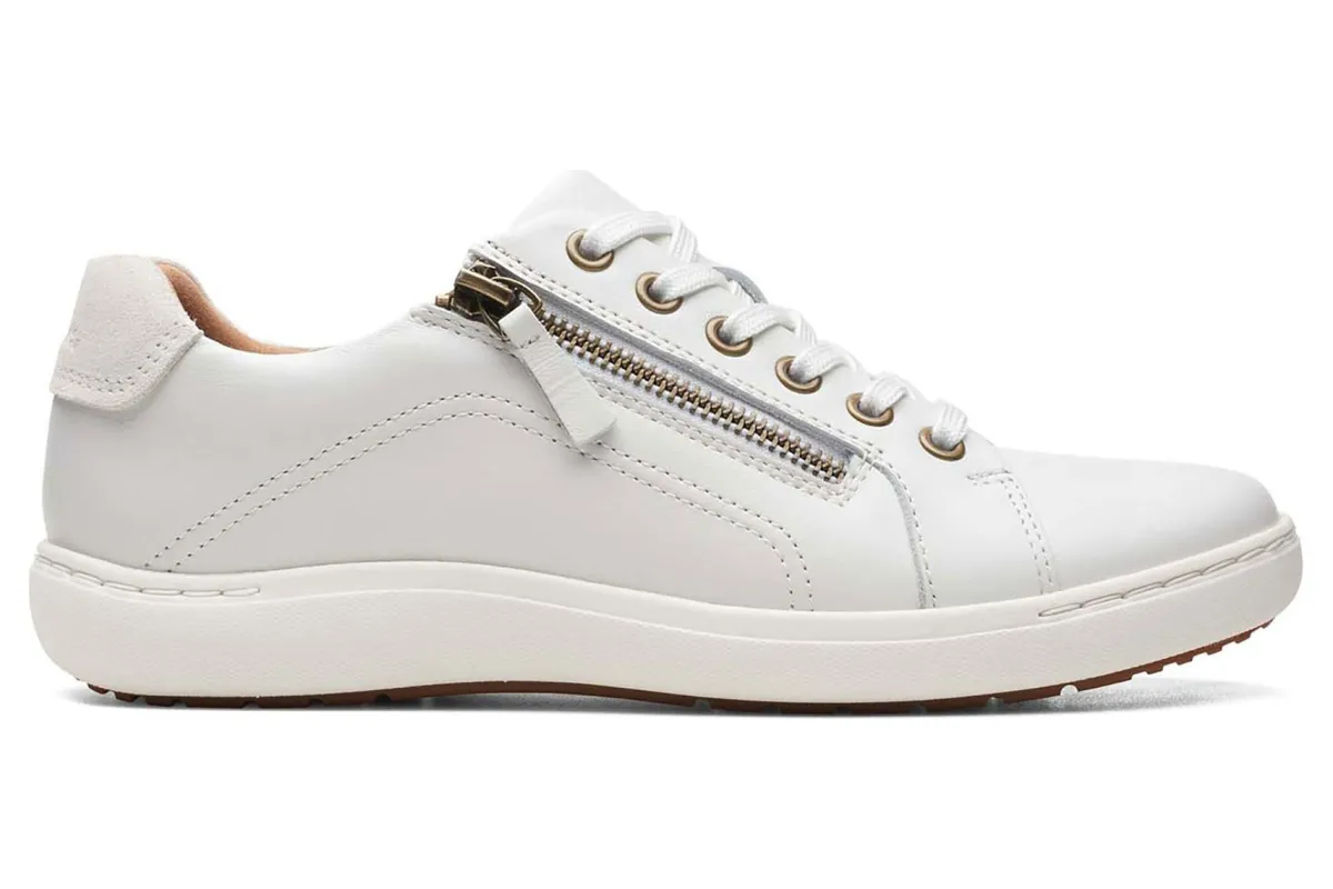 Clarks Nalle Lace-Women Wide | Standard