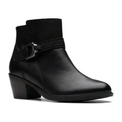 Clarks Neva Buckle-Women Wide | Standard