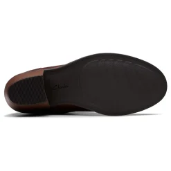 Clarks Neva Buckle-Women Wide | Standard
