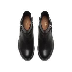 Clarks Neva Buckle-Women Wide | Standard