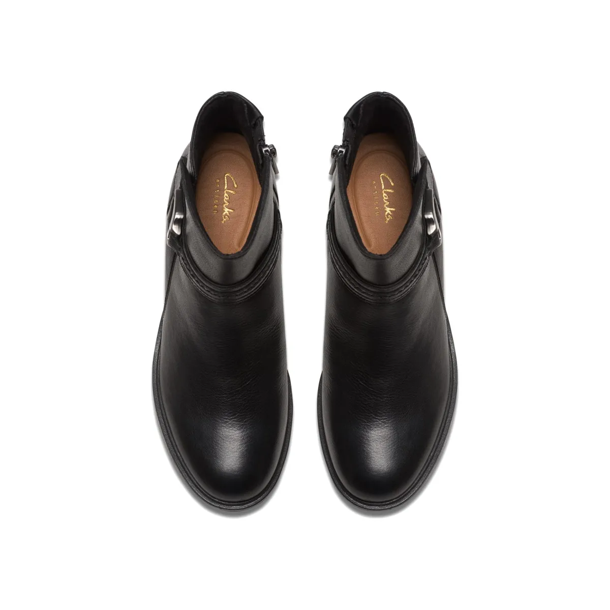 Clarks Neva Buckle-Women Wide | Standard
