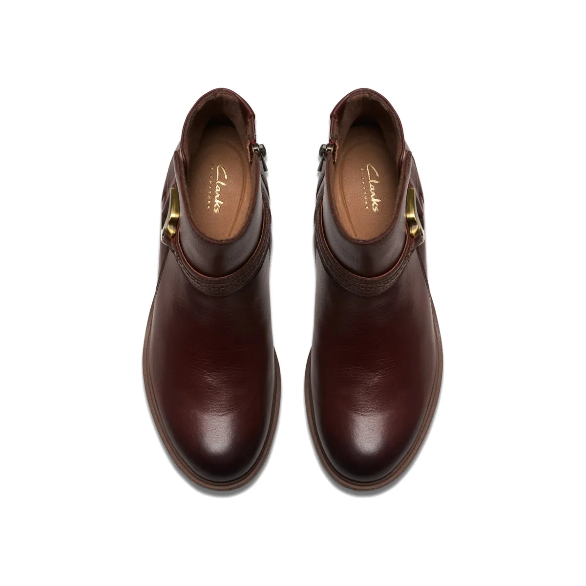 Clarks Neva Buckle-Women Wide | Standard