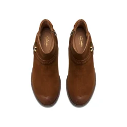 Clarks Neva Buckle-Women Wide | Standard