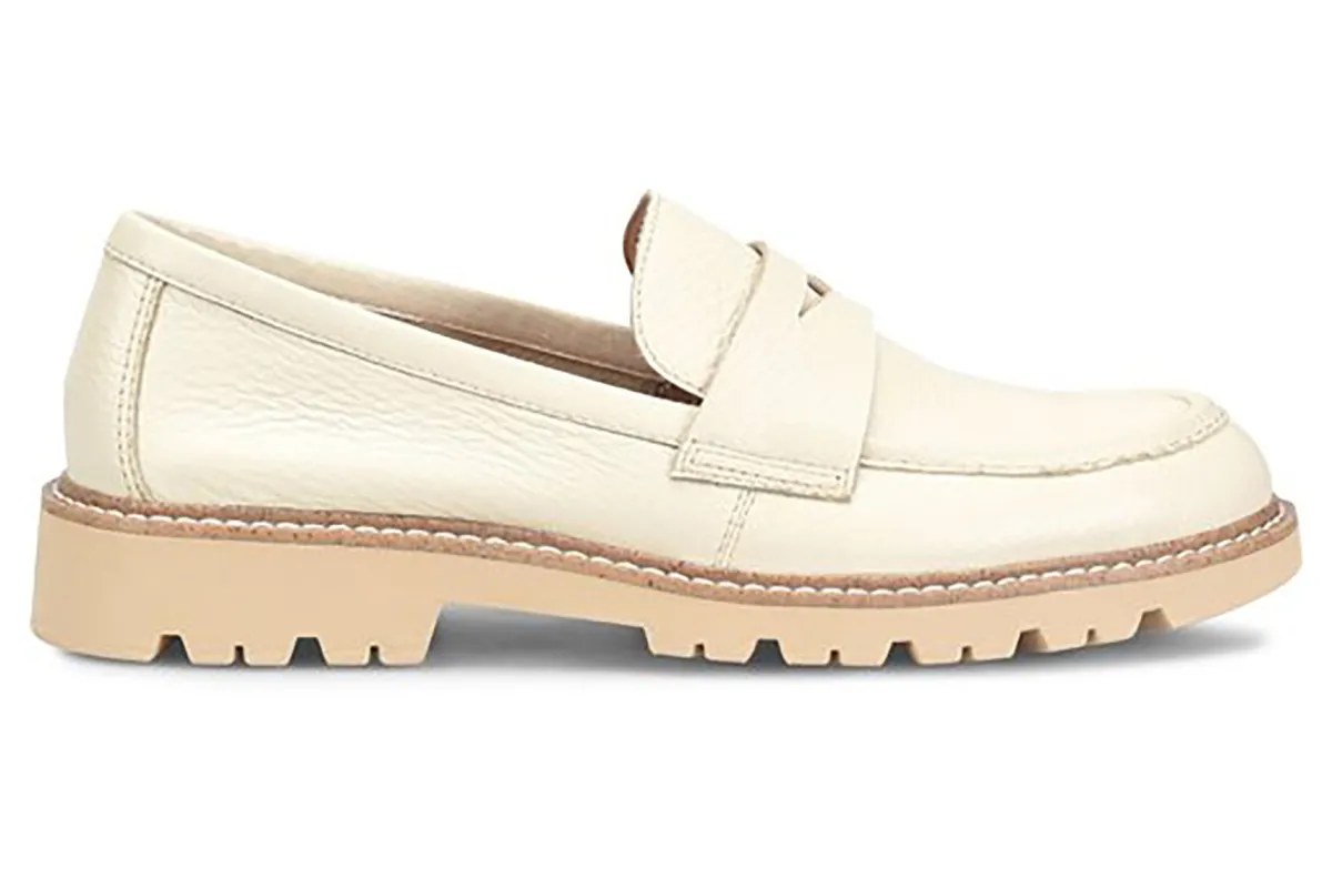Comfortiva Lakota-Women Wide | Standard