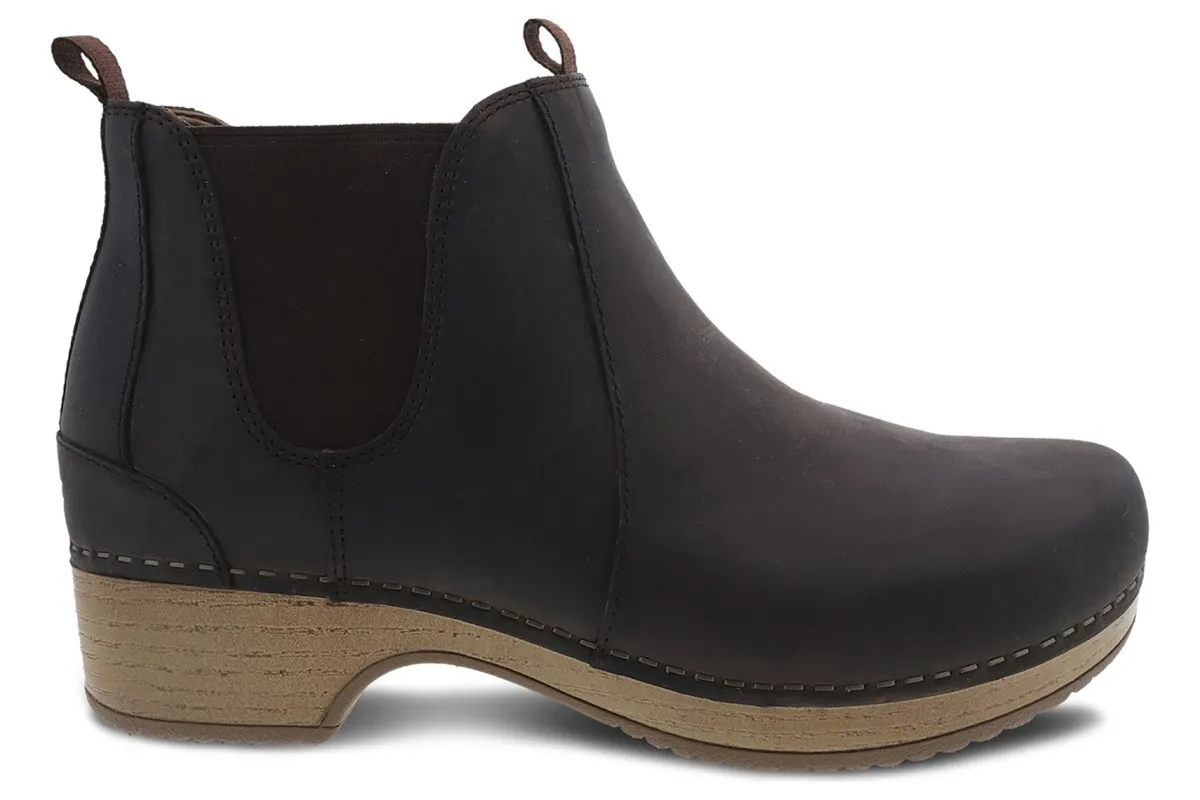 Dansko Becka-Women Standard | Education