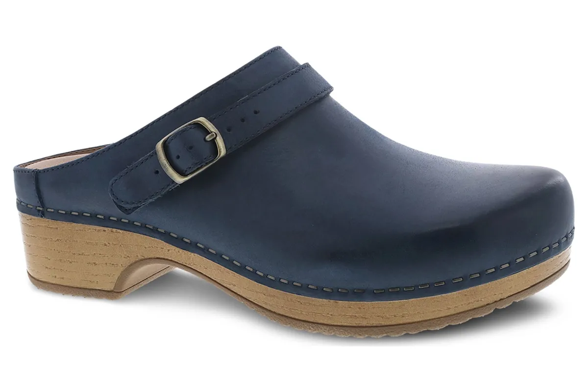 Dansko Berry-Women Service | Education