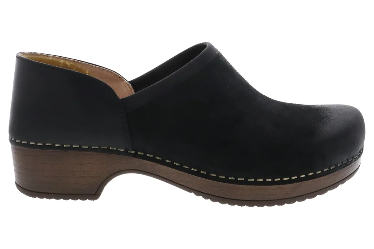Dansko Brenna-Women Service | Education