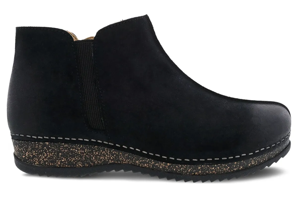 Dansko Makara-Women Standard | Education
