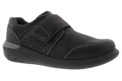 Drew Shoes Marshall- Service | Education