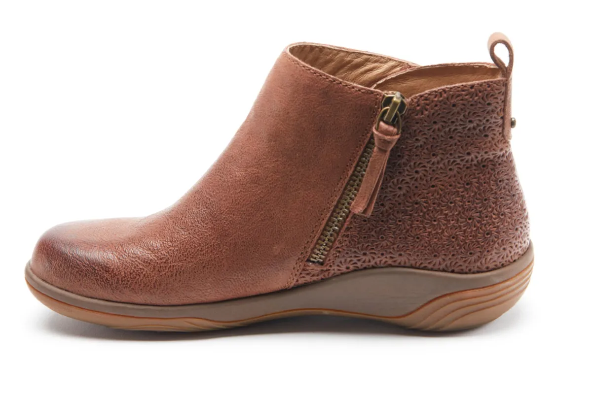 Halsa Footwear Althea-Women Standard | Wide