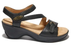 Halsa Footwear Cindy-Women Wide | Standard