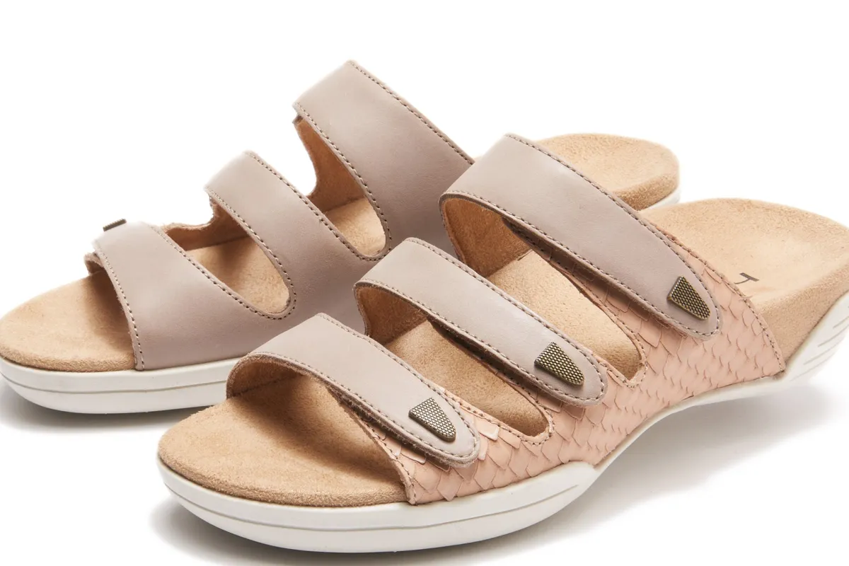 Halsa Footwear Delight-Women Standard | Wide