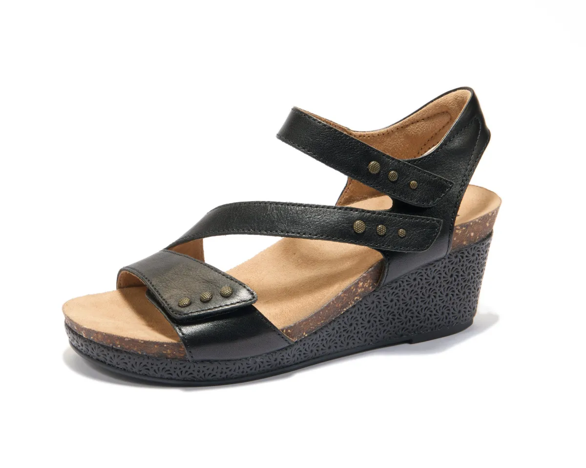 Halsa Footwear Giselle-Women Wide | Standard