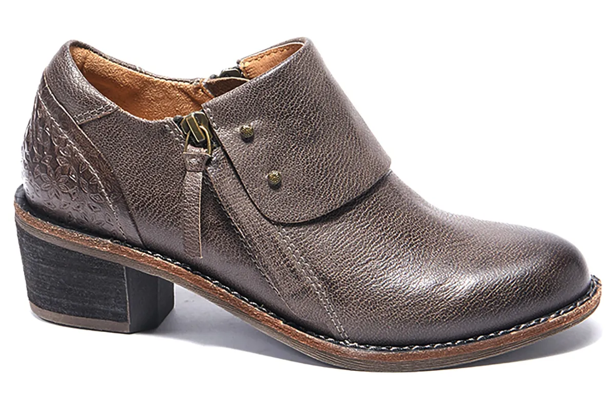Halsa Footwear Michelle-Women Standard | Wide