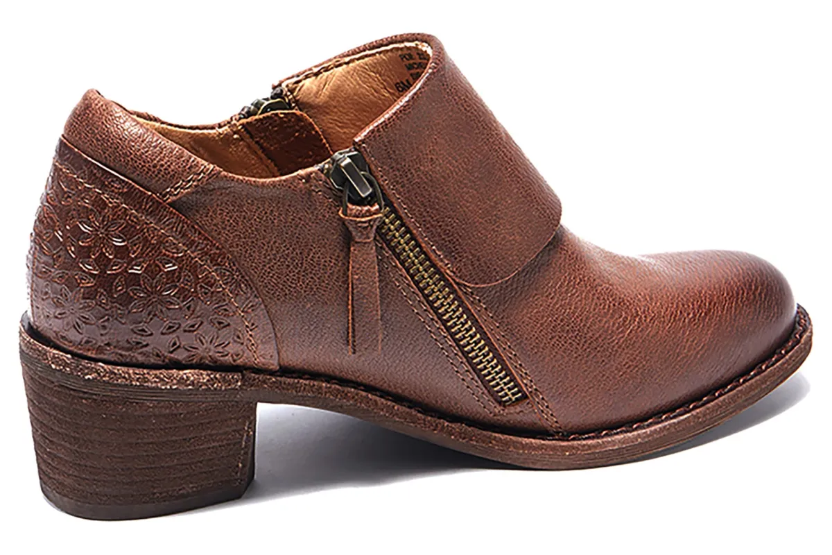 Halsa Footwear Michelle-Women Standard | Wide