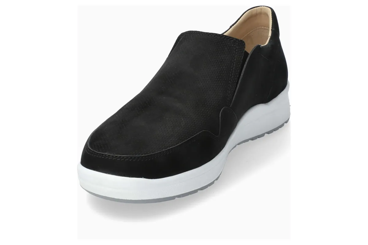 Mephisto Valter- Medium | Travel