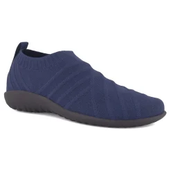Naot Okahu-Women Standard | Travel