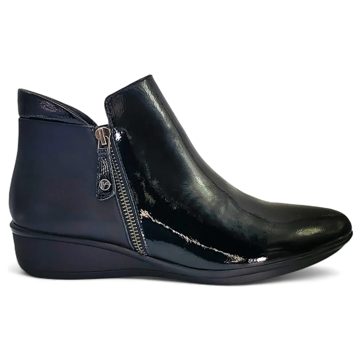 Revere Damascus-Women Wide | Standard