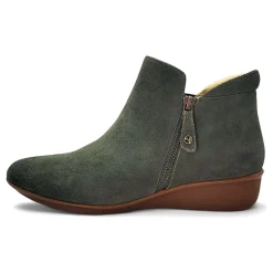 Revere Damascus-Women Wide | Standard