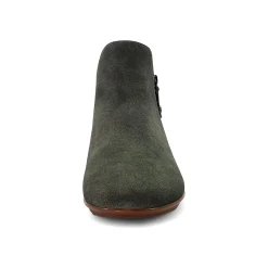 Revere Damascus-Women Wide | Standard