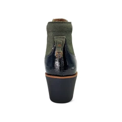 Revere Galway-Women Wide | Standard