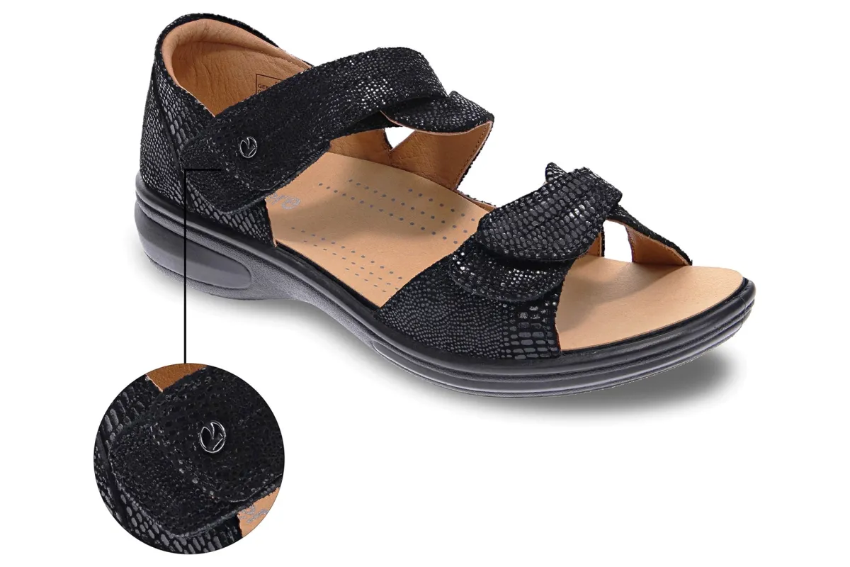 Revere Geneva-Women Standard | Wide