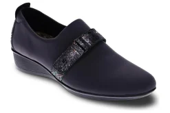 Revere Genoa-Women Standard | Wide