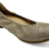 Revere Nairobi-Women Standard | Wide