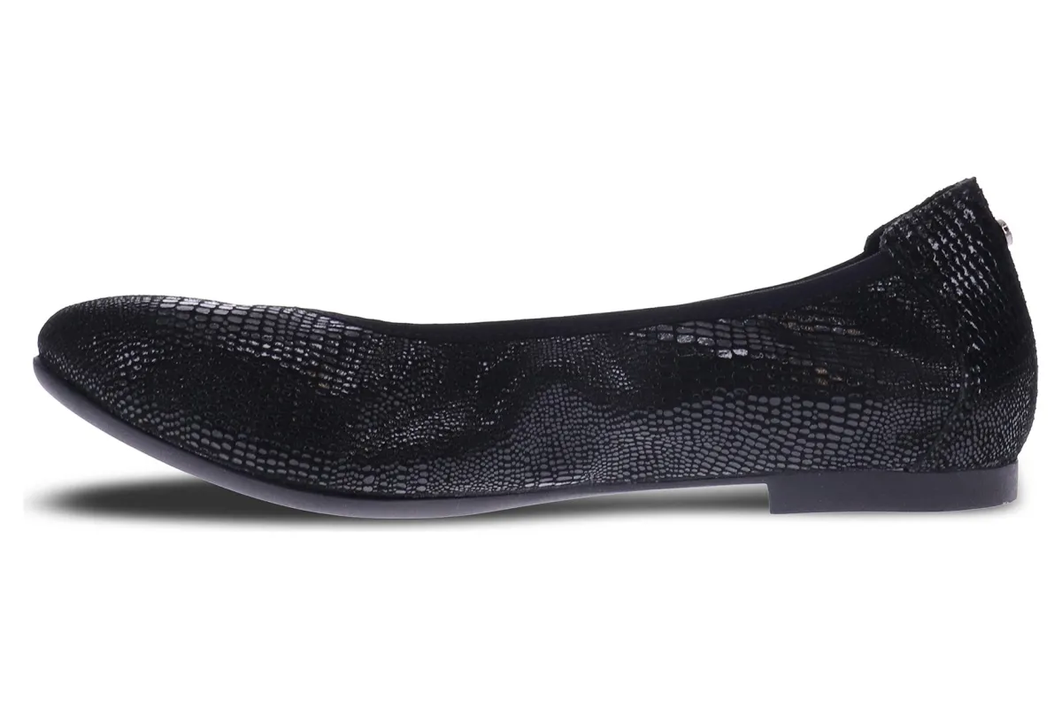 Revere Nairobi-Women Standard | Wide