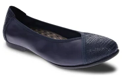 Revere Nairobi-Women Standard | Wide