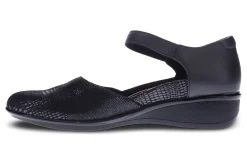 Revere Osaka-Women Wide | Standard