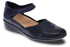 Revere Osaka-Women Wide | Standard