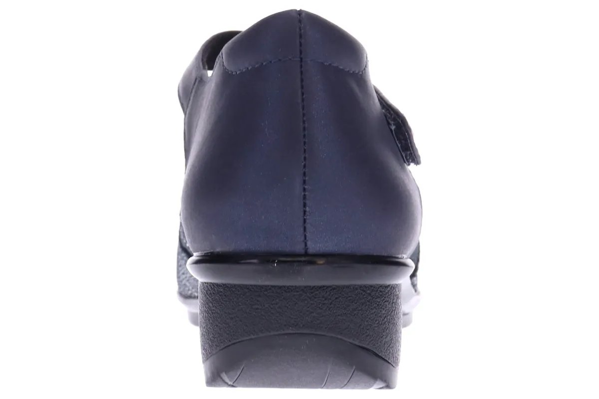Revere Osaka-Women Wide | Standard