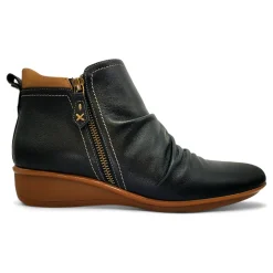 Revere Plymouth-Women Wide | Standard