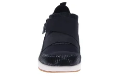 Revere Virginia-Women Standard | Wide