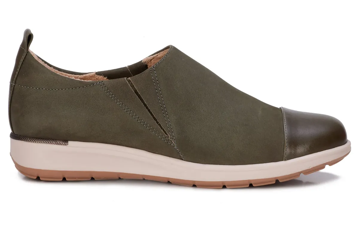 Ros Hommerson Ozzie-Women Wide | Standard