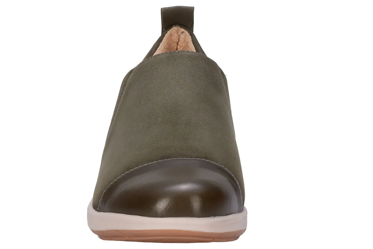Ros Hommerson Ozzie-Women Wide | Standard