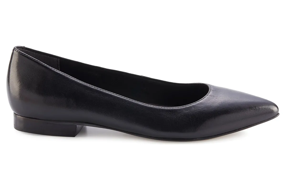 Ros Hommerson Reece-Women Wide | Standard