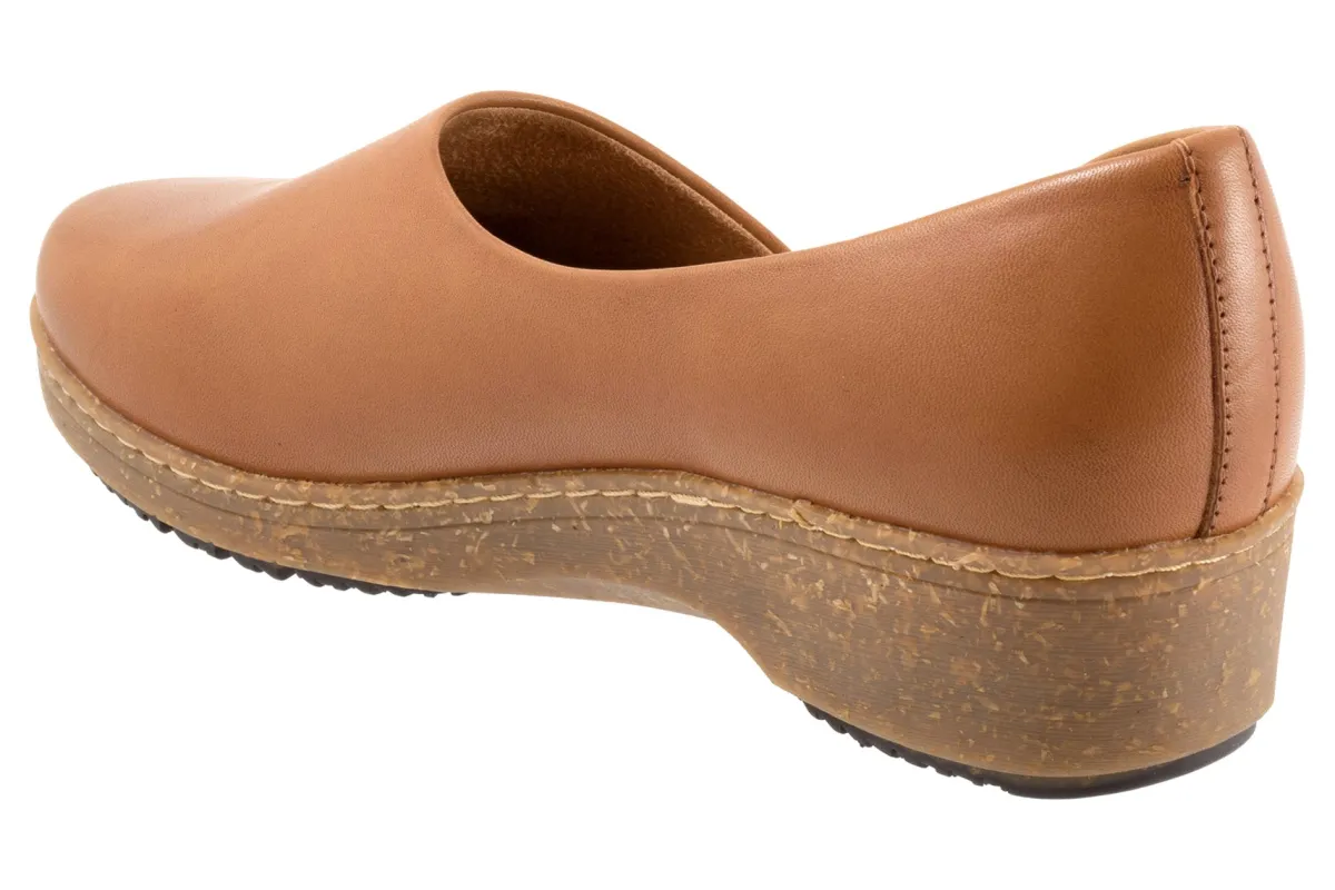 Softwalk Addie-Women Wide | Standard