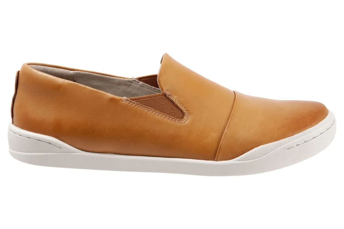 Softwalk Alexandria-Women Standard | Wide