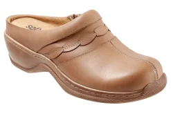 Softwalk Amber-Women Wide | Clogs