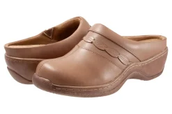 Softwalk Amber-Women Wide | Clogs