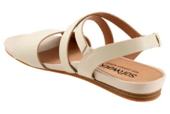 Softwalk Cali-Women Wide | Standard