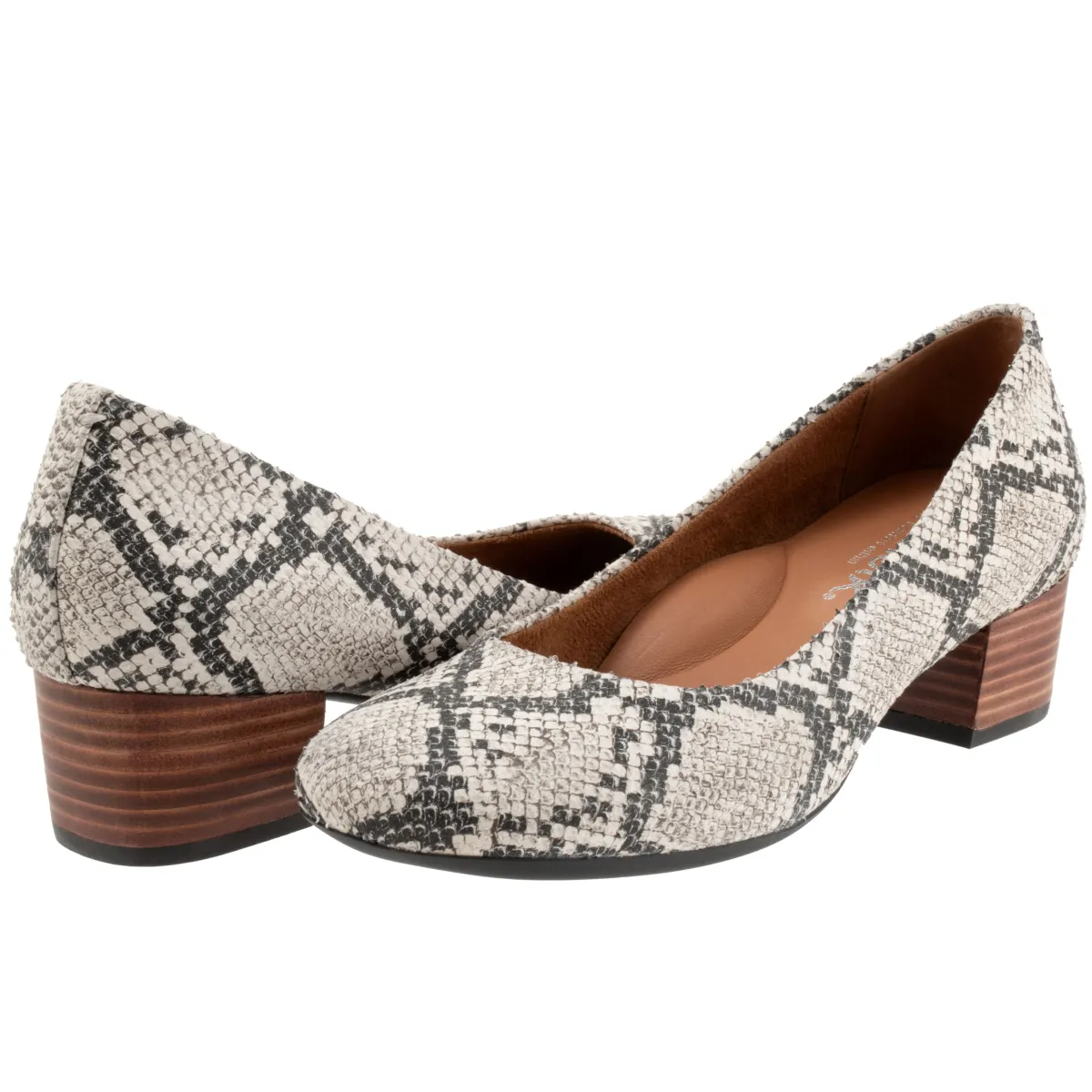 Softwalk Lynn-Women Wide | Standard