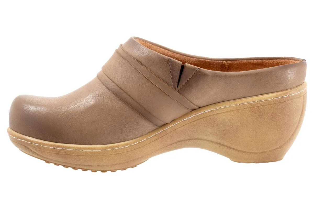 Softwalk Macintyre-Women Standard | Wide